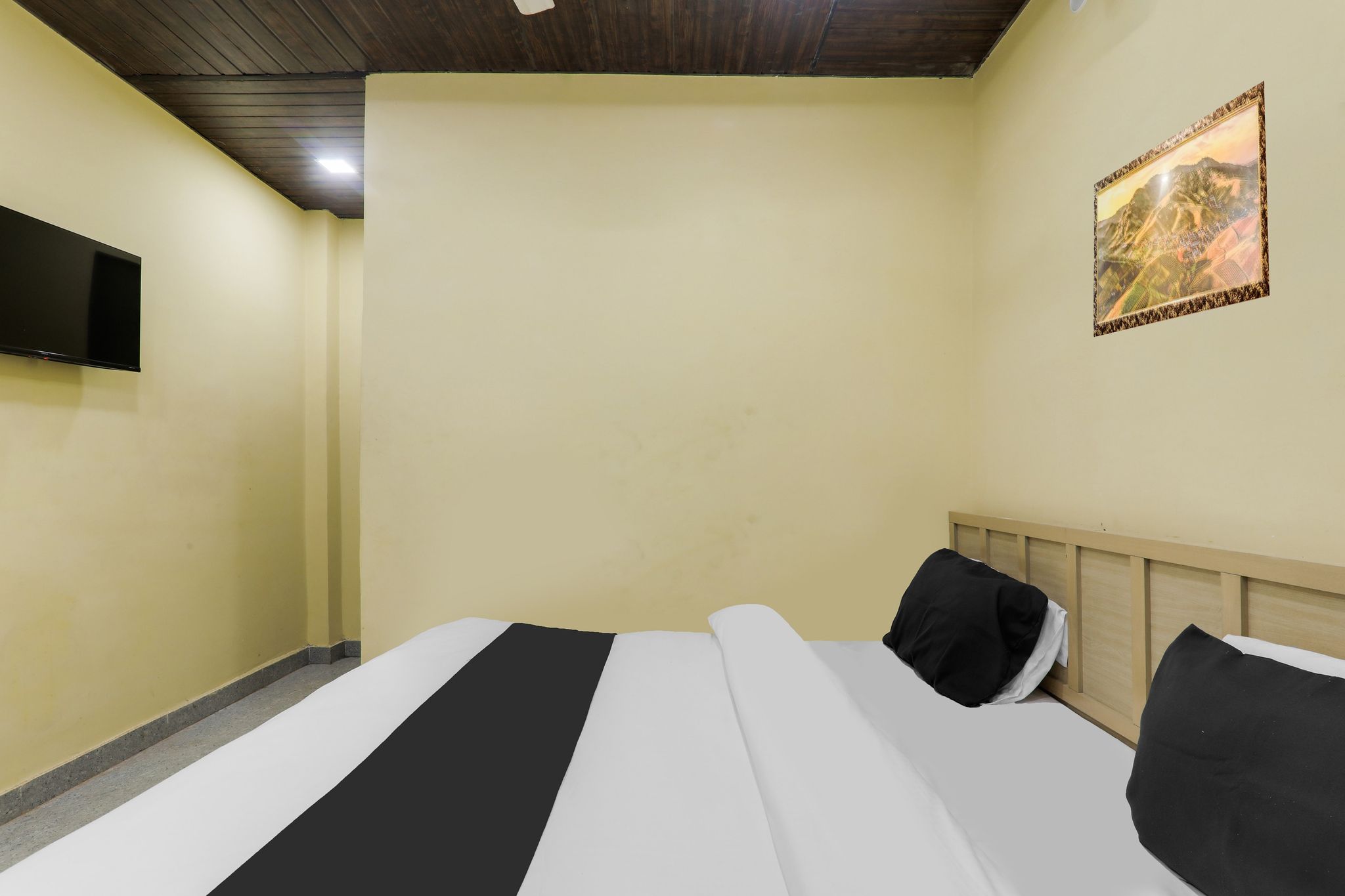 Hotel O Shri Buddheshwar Temple Lucknow Classic 13