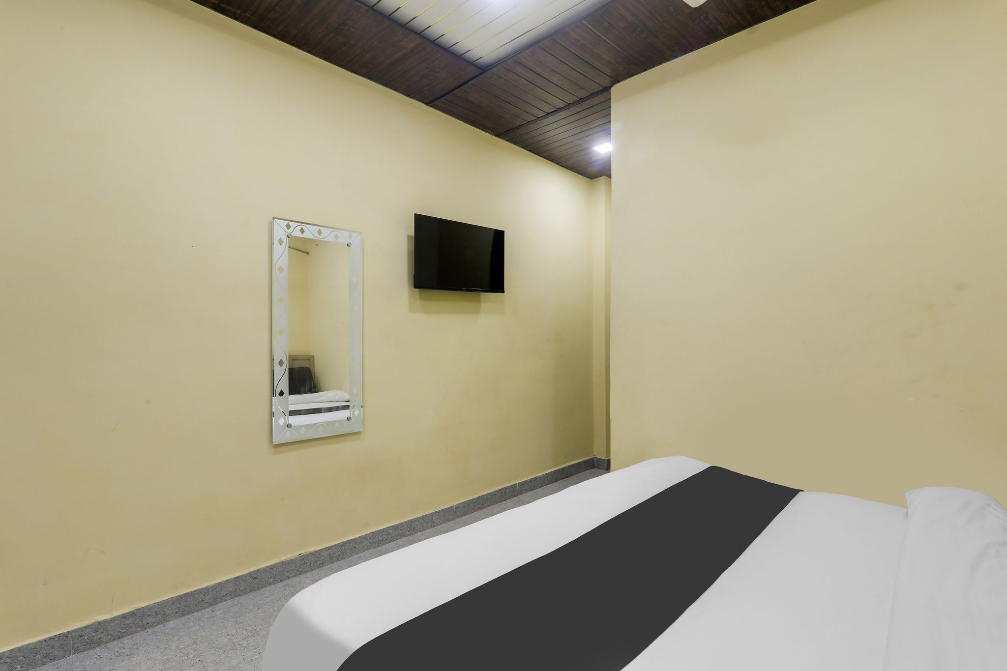 Hotel O Shri Buddheshwar Temple Lucknow Classic 17