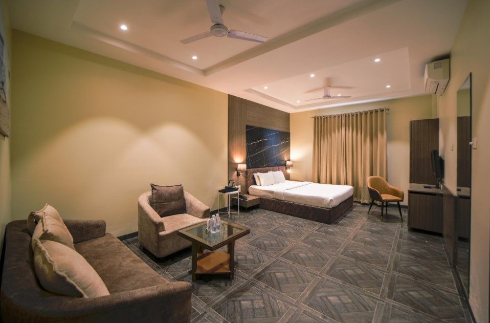 PRESIDENTIAL SUITES