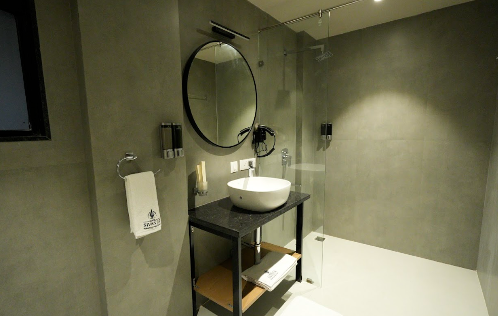 Hotel Sivanta By Bombay Group of Hotels King Room With Private Balcony 5