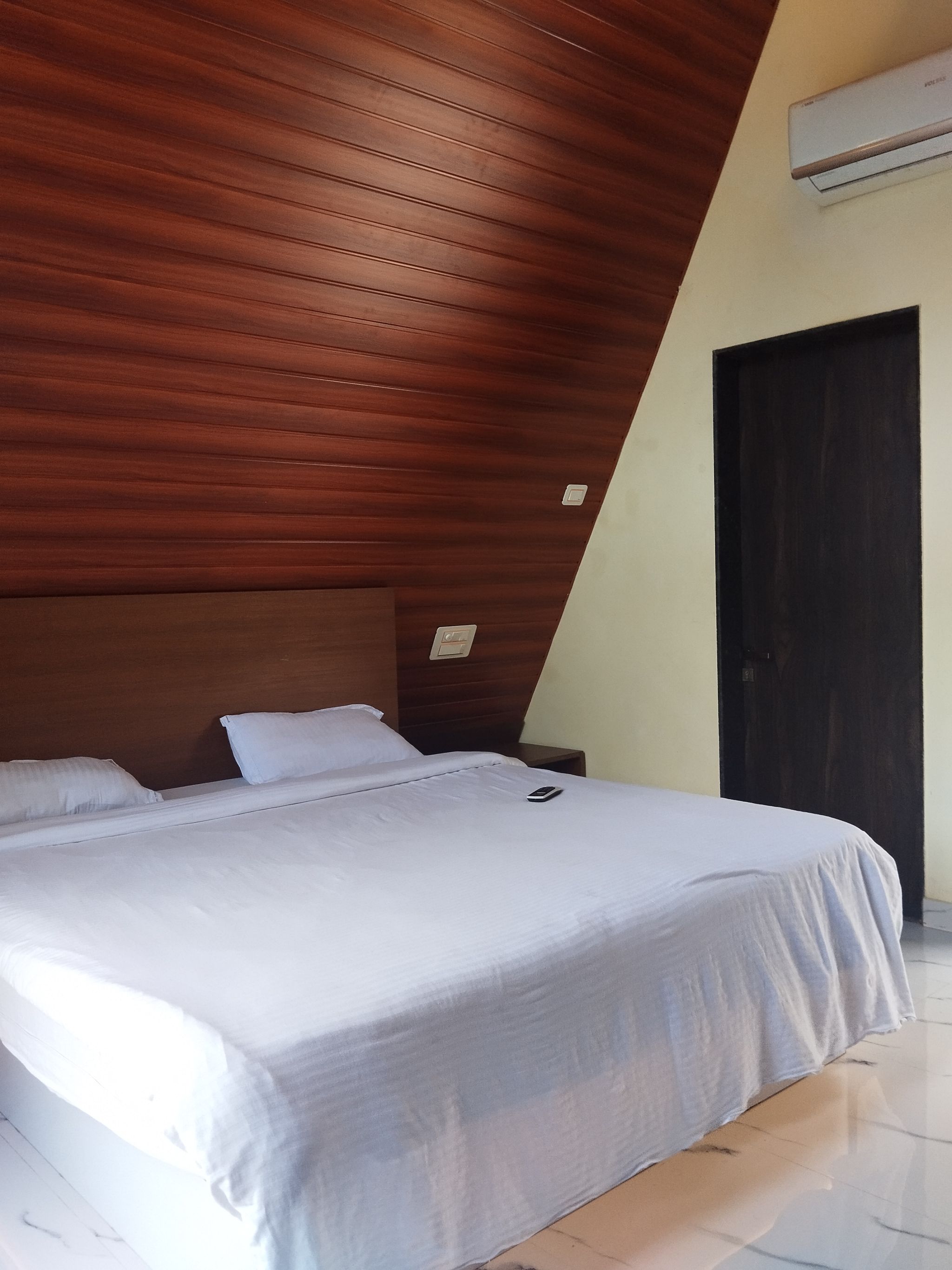 Dinosaur Resort Lonavala Deluxe Cottages 4