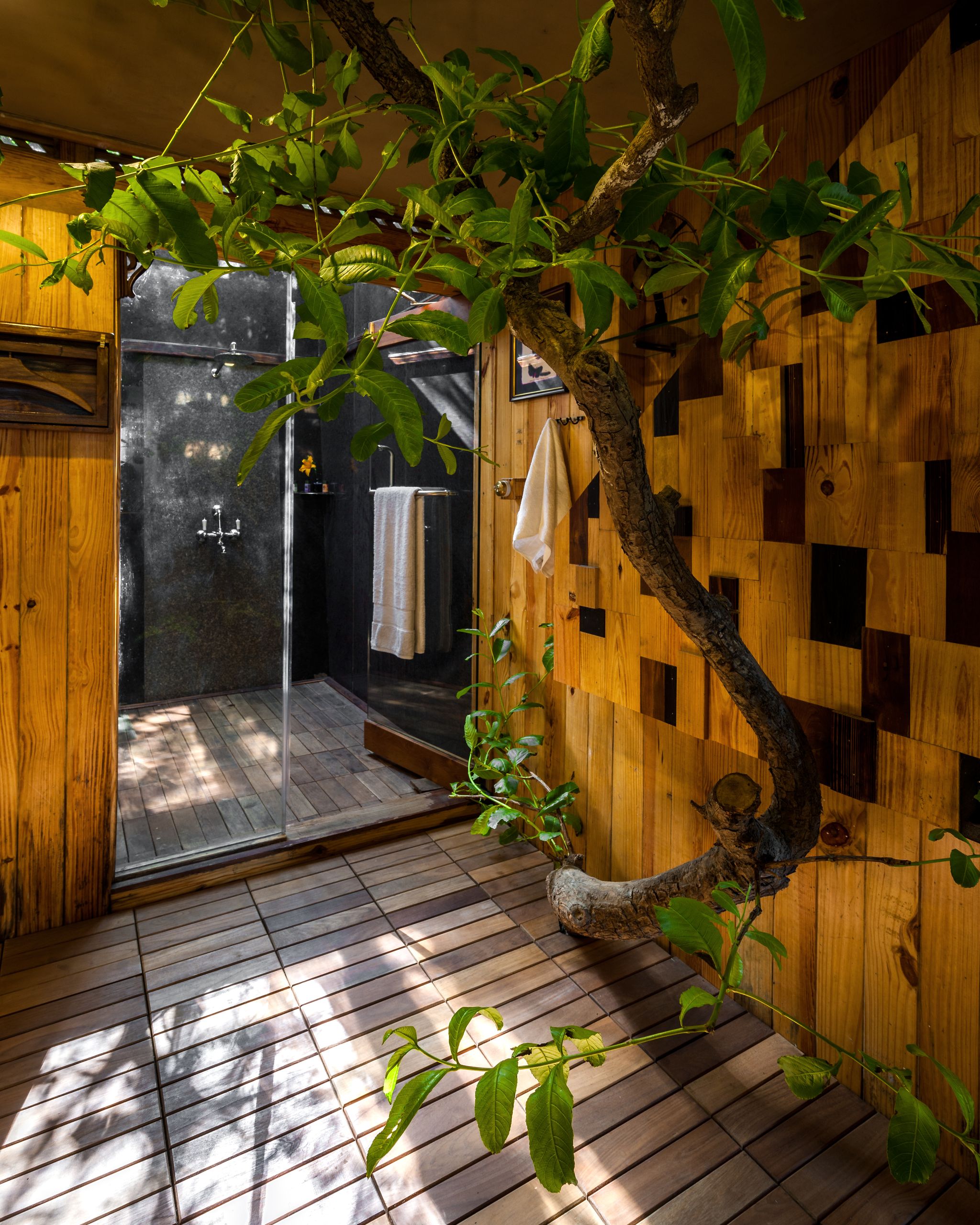 Sunset Machan with Bathtub on Deck