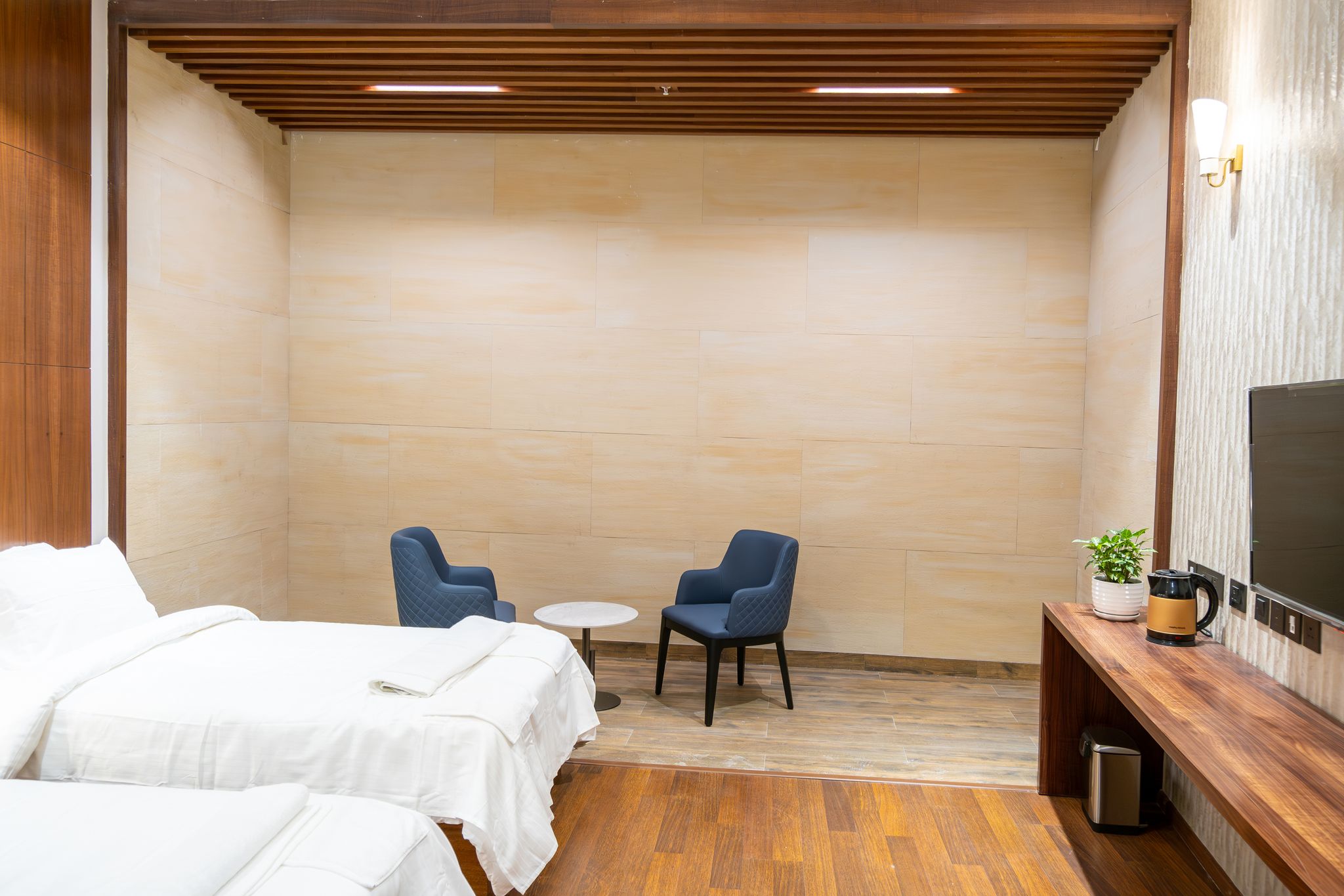 0484 Aero Lounge - Terminal 2, Cochin Airport Deluxe Room
