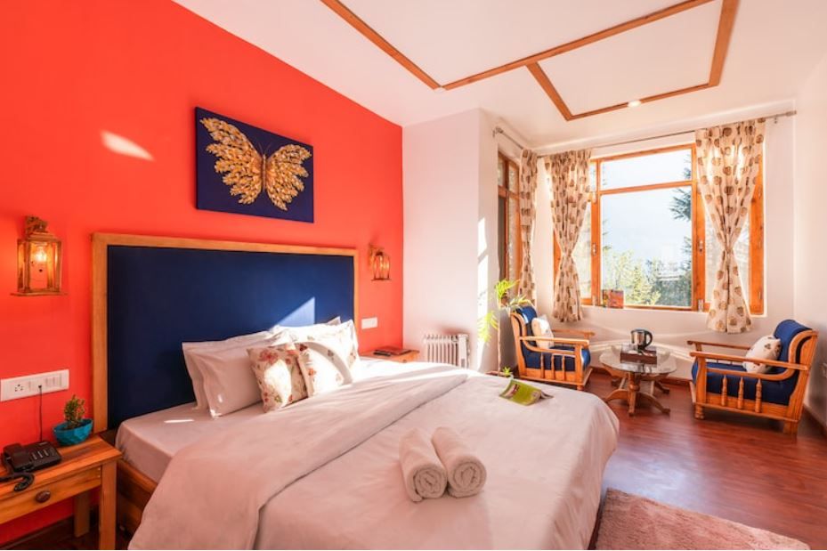 Deluxe Mountain View Room