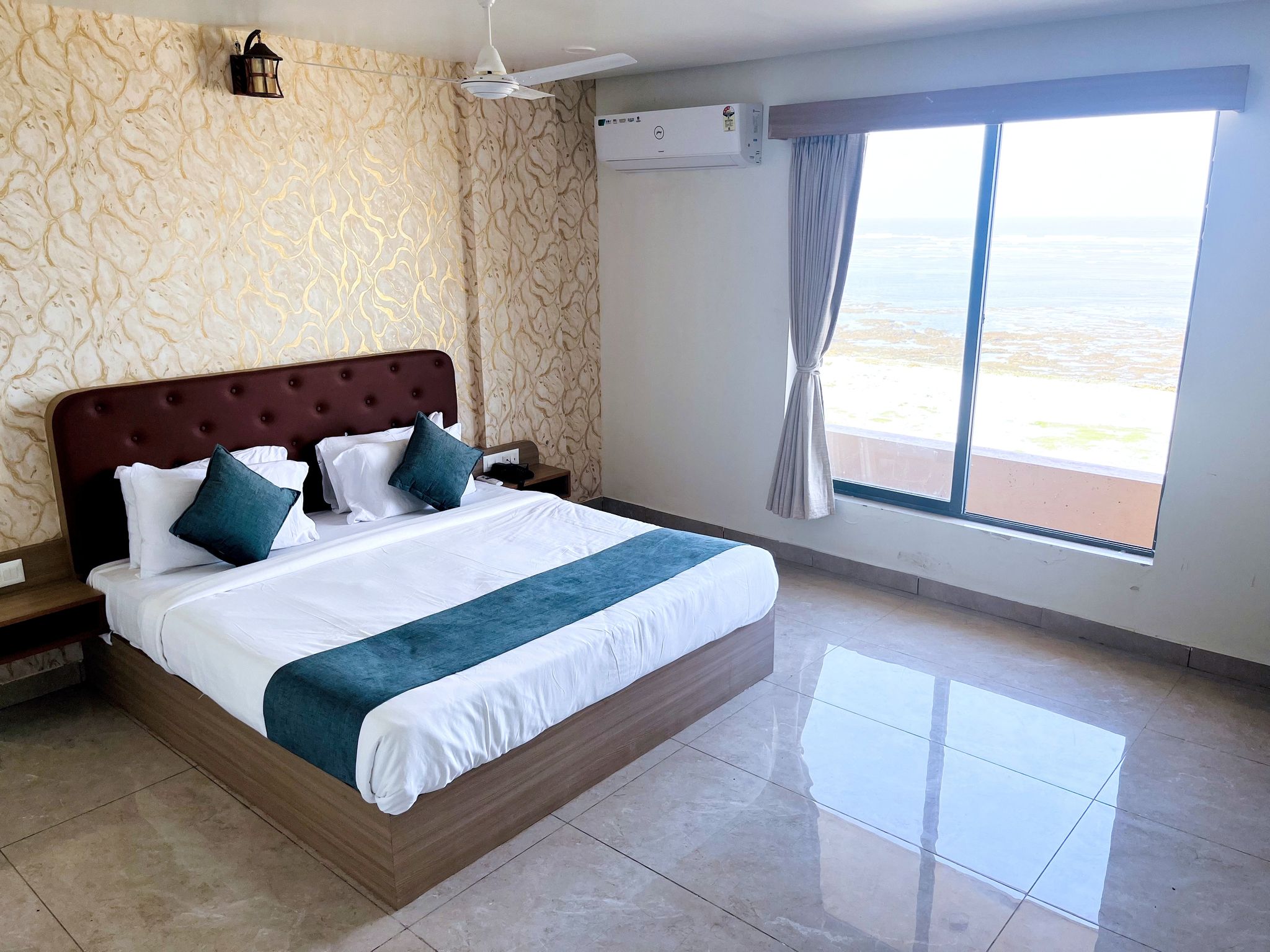 Comfort Deluxe Sea View