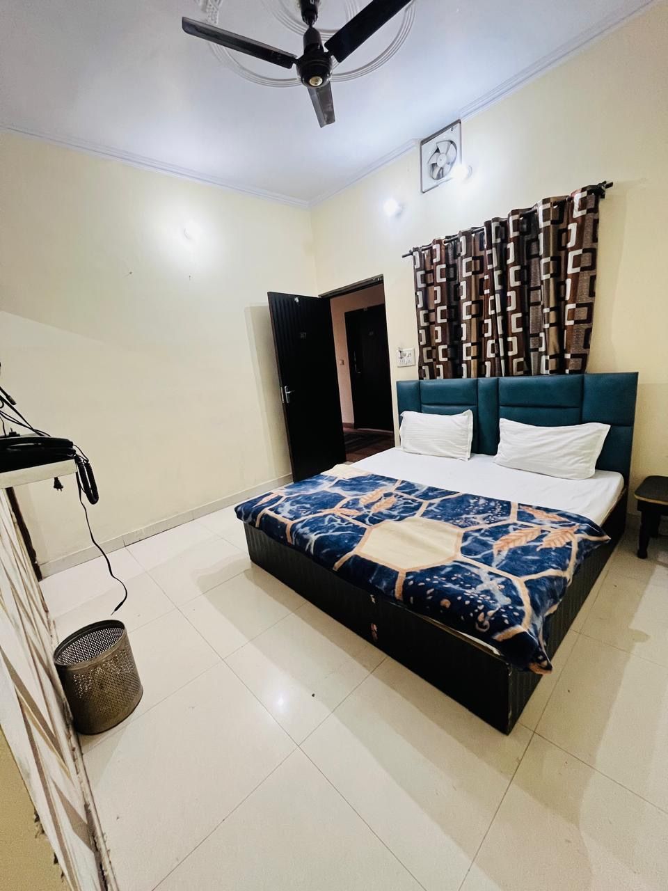 Economy Double Room 