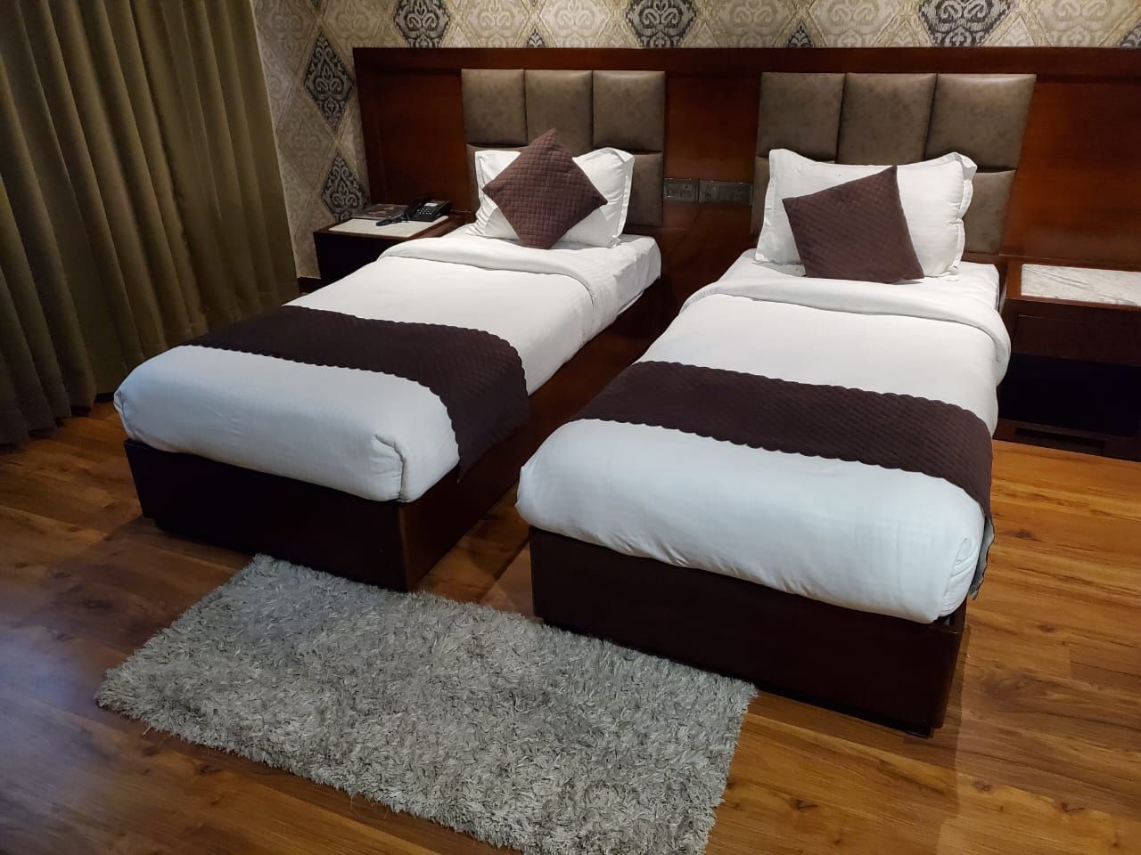 Deluxe Twin Room