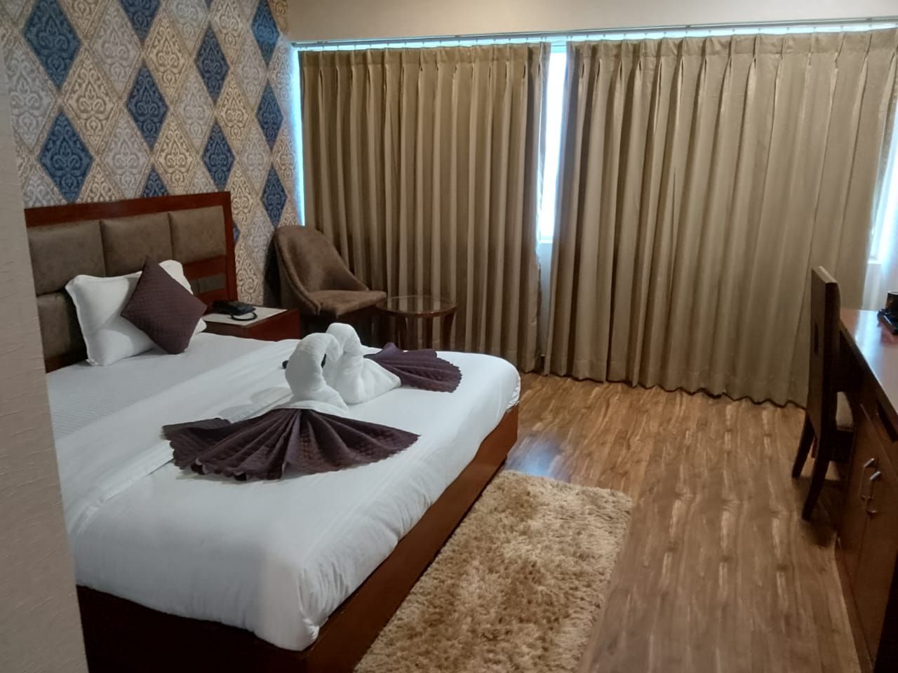 Royal Serena Deluxe King Room 3