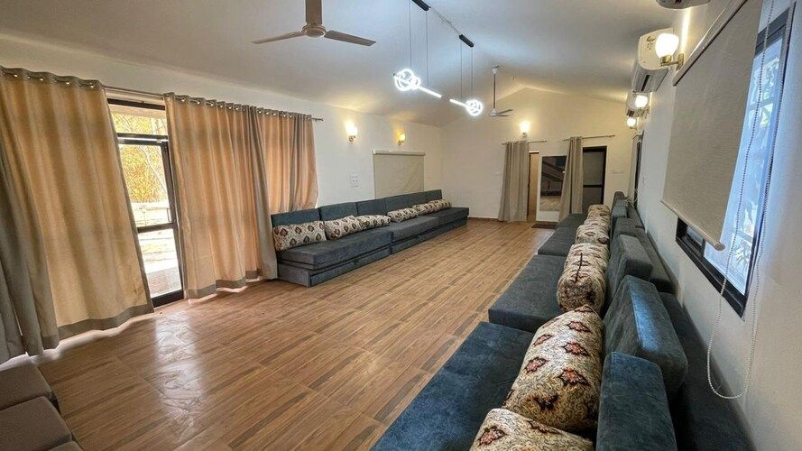 Dormitory (7 Double Bed - 14 pax)