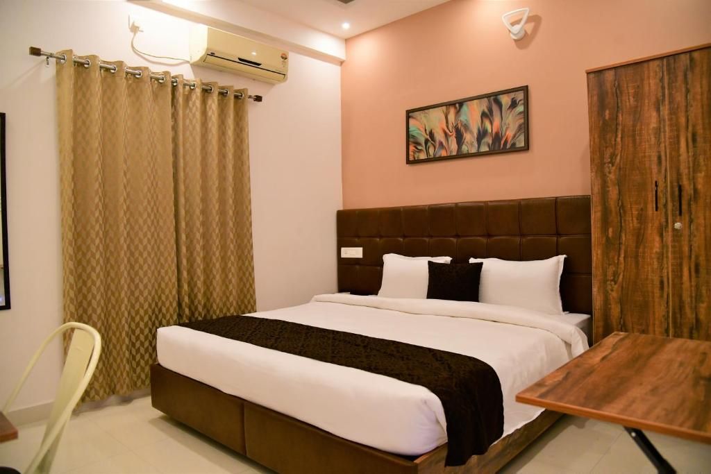 Elite 2 BHK With Balcony
