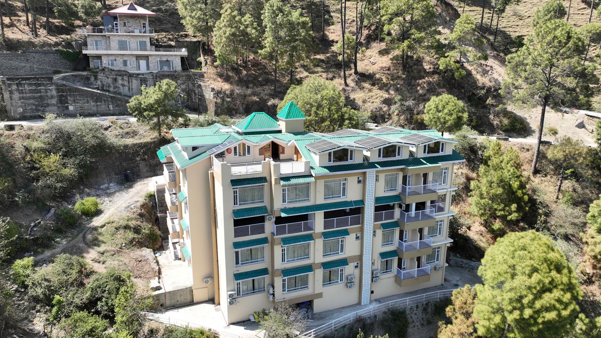 Hotel Rajgriha Kasauli