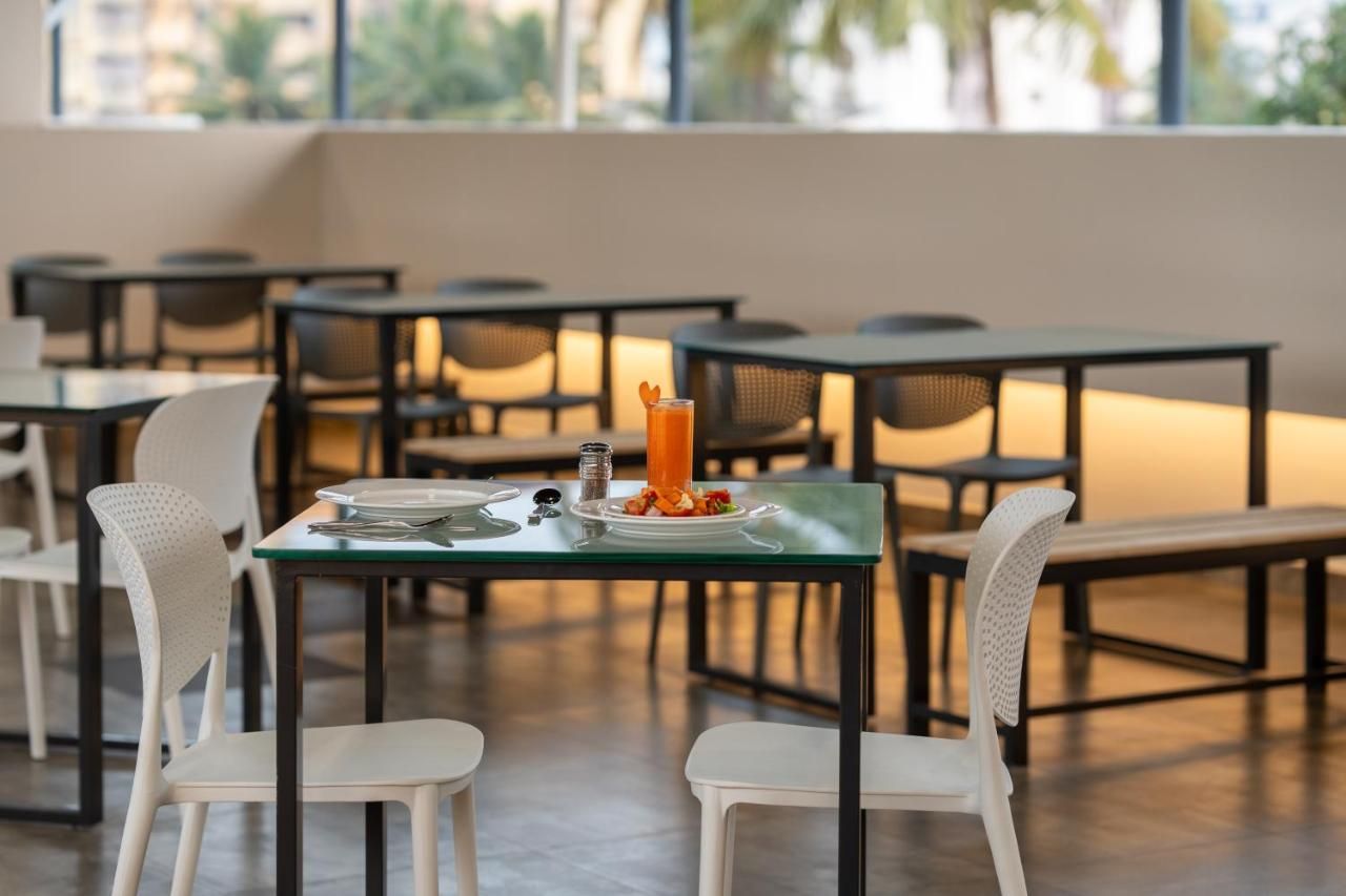 Food & Dining