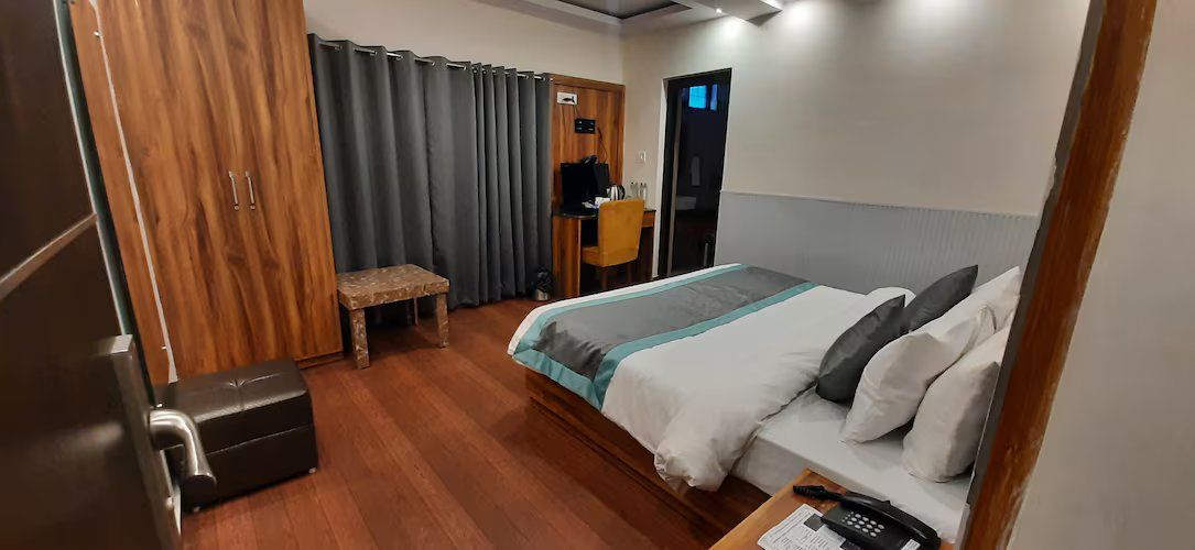 Aamod Feather Touch Deluxe Room