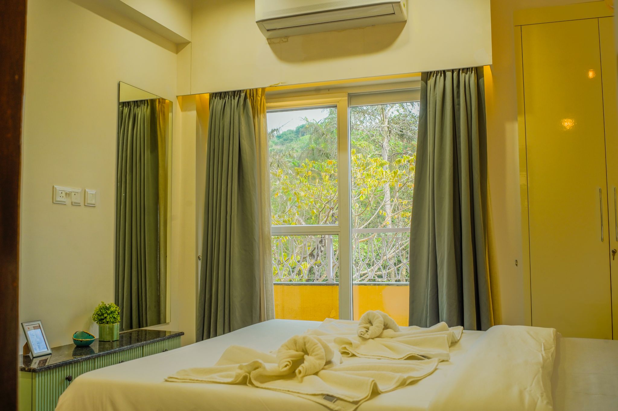 Alaya Stays 2 BHK with Balcony & Lift - Veera Marina 2 BHK With Balcony & Lift 10