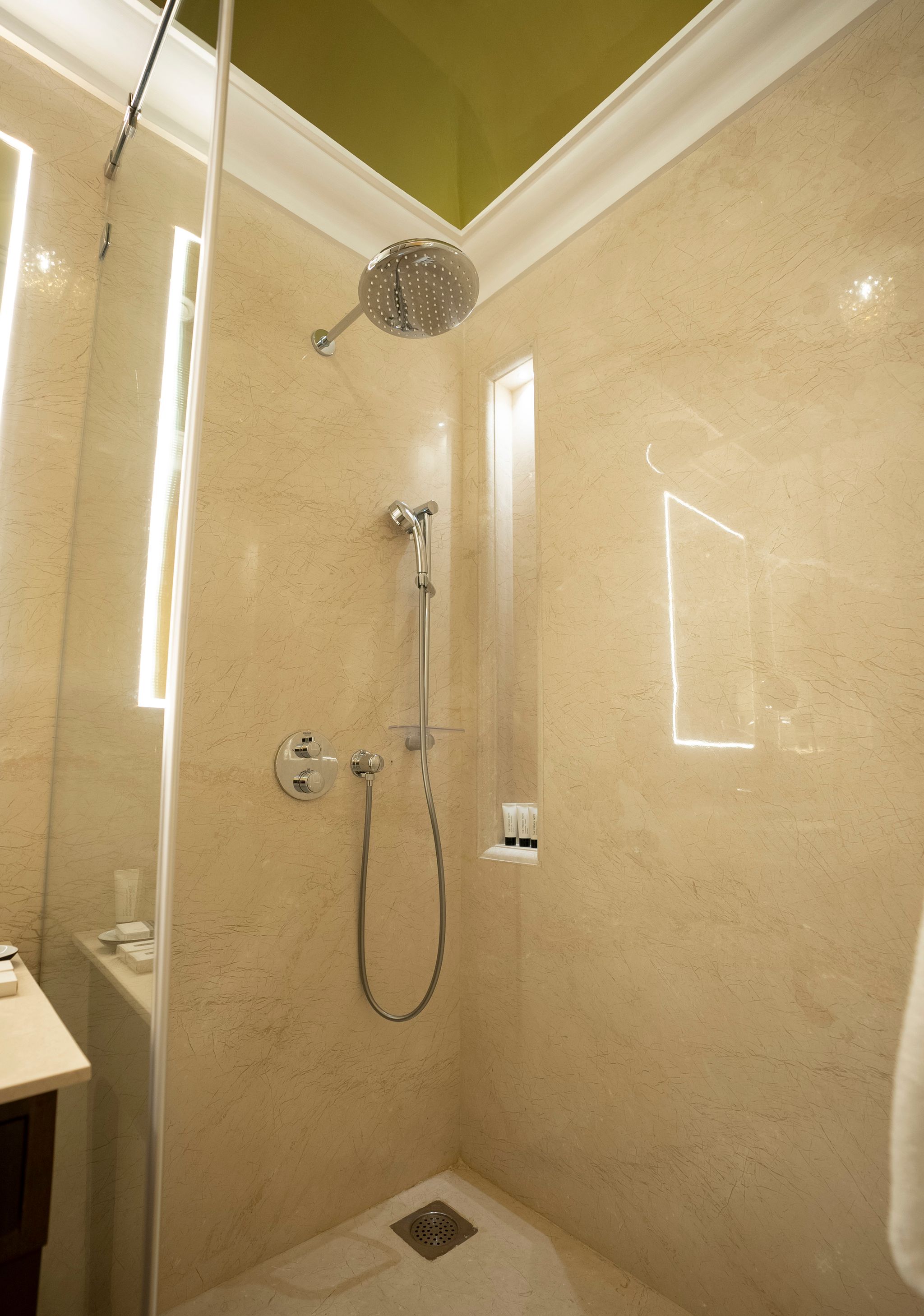 Miros, Goa The Serene Room Garden View 5