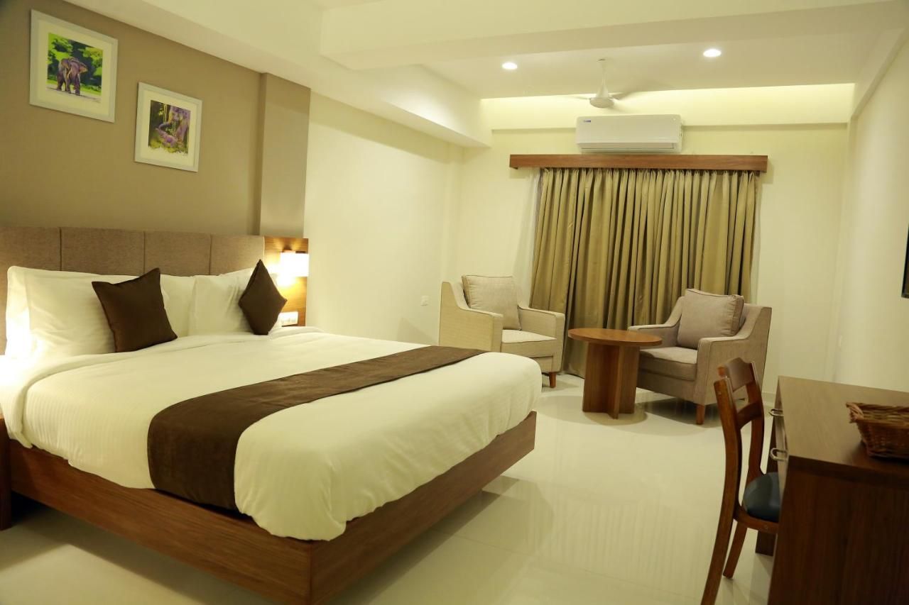Deluxe Room AC