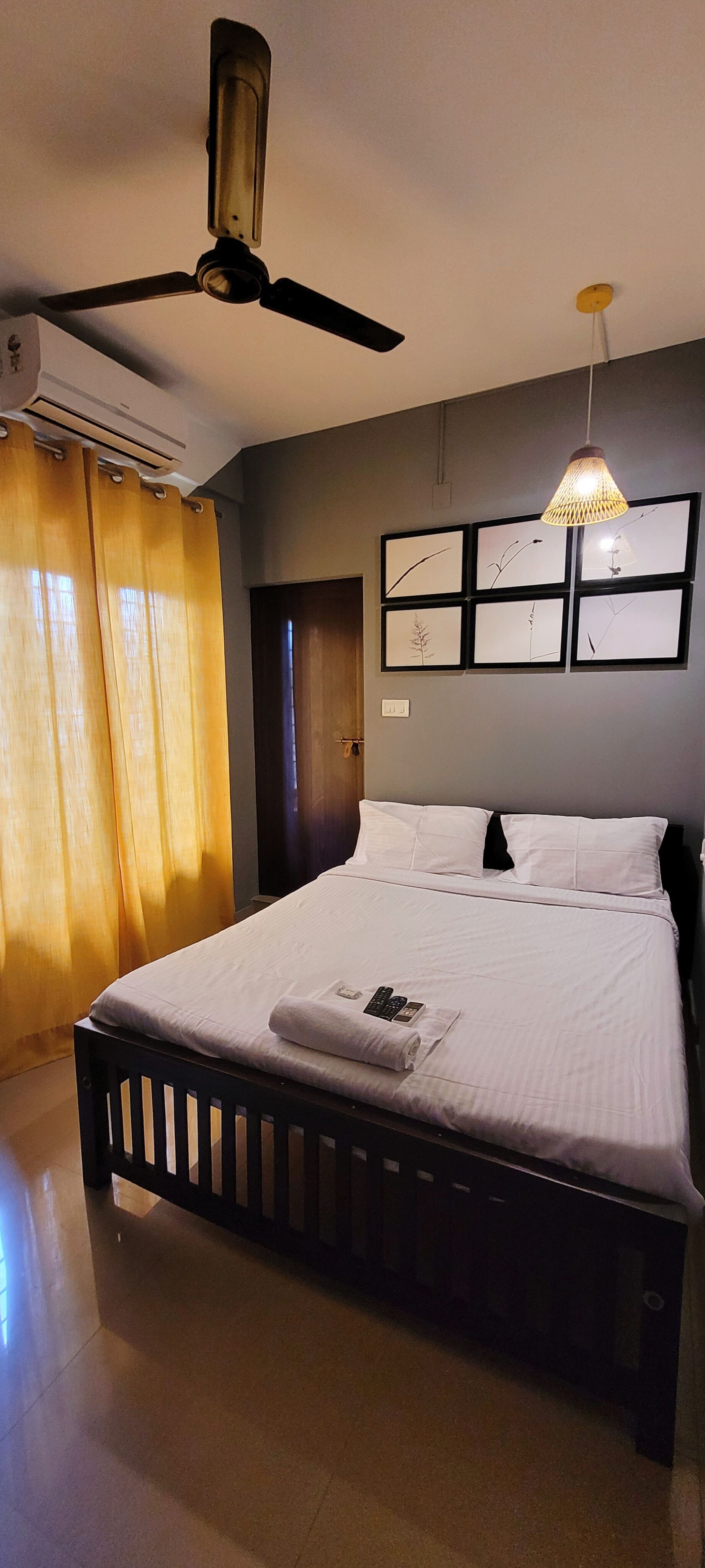 The Oaks Inn Edappally Deluxe Room In 2BHK Apartment 11