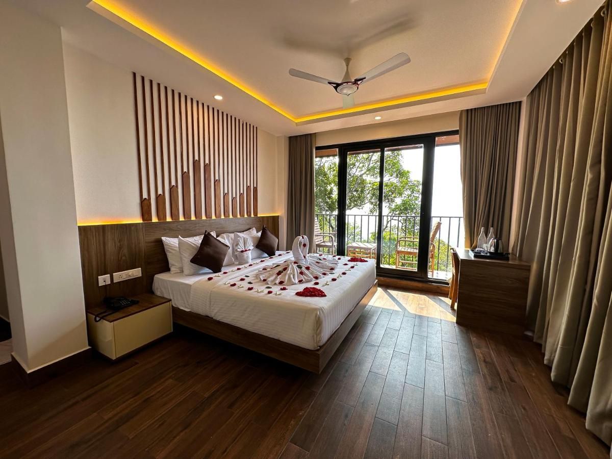 Majestc Valley View room with balcony