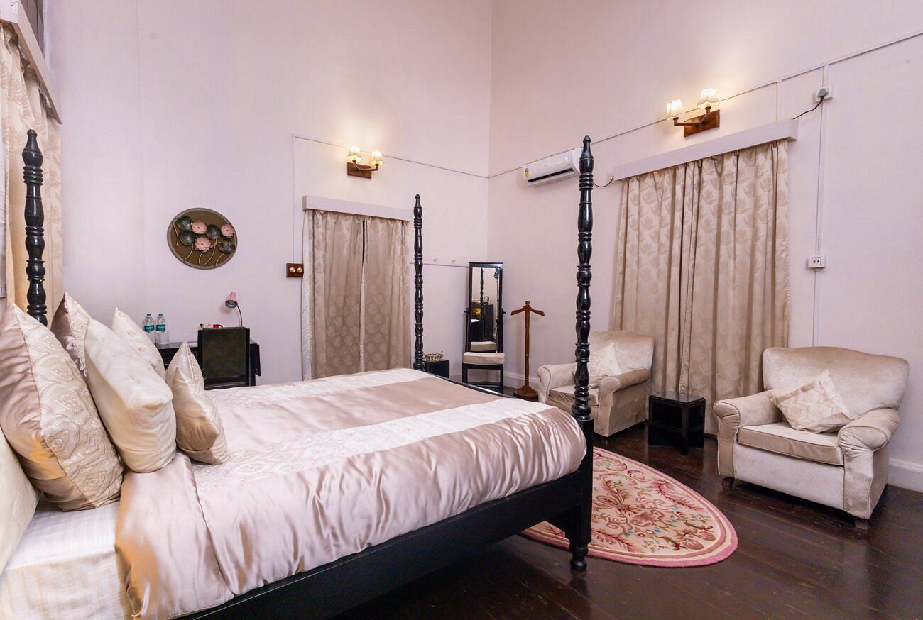 Baradighi The Bungalow Deluxe Heritage Suite Room ( Enjoy Hi-Tea with Cookies) 3