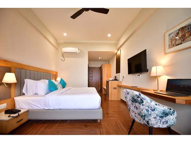 Deluxe Room Ganga Facing