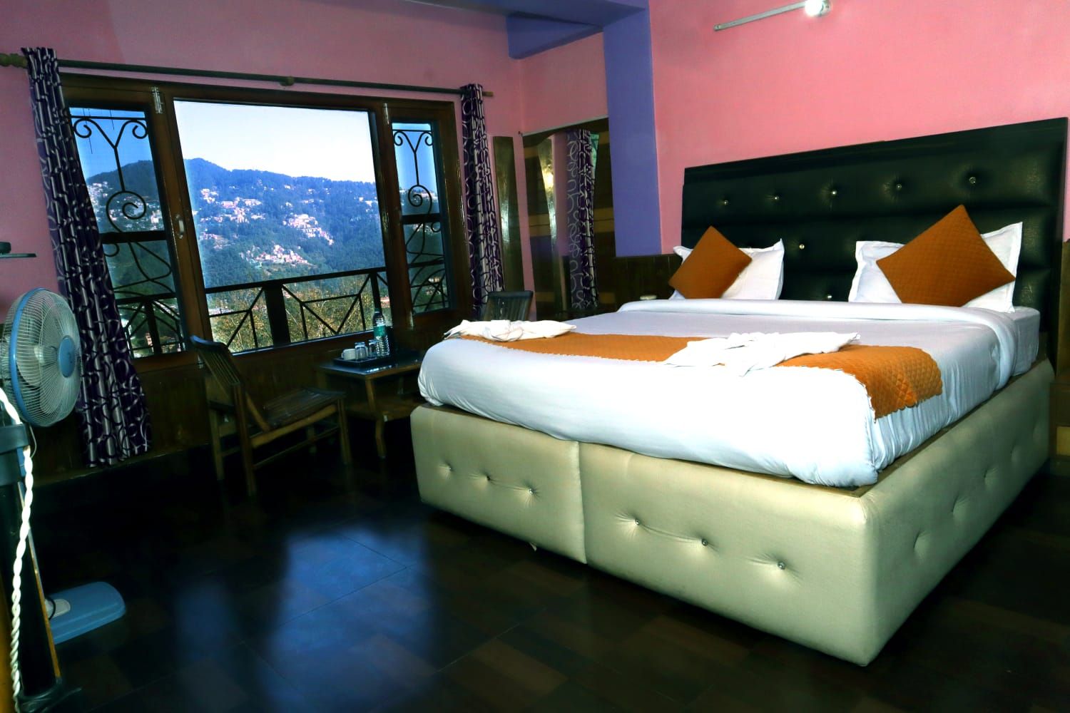 Hotel OAk View Shimla Deluxe Room 4