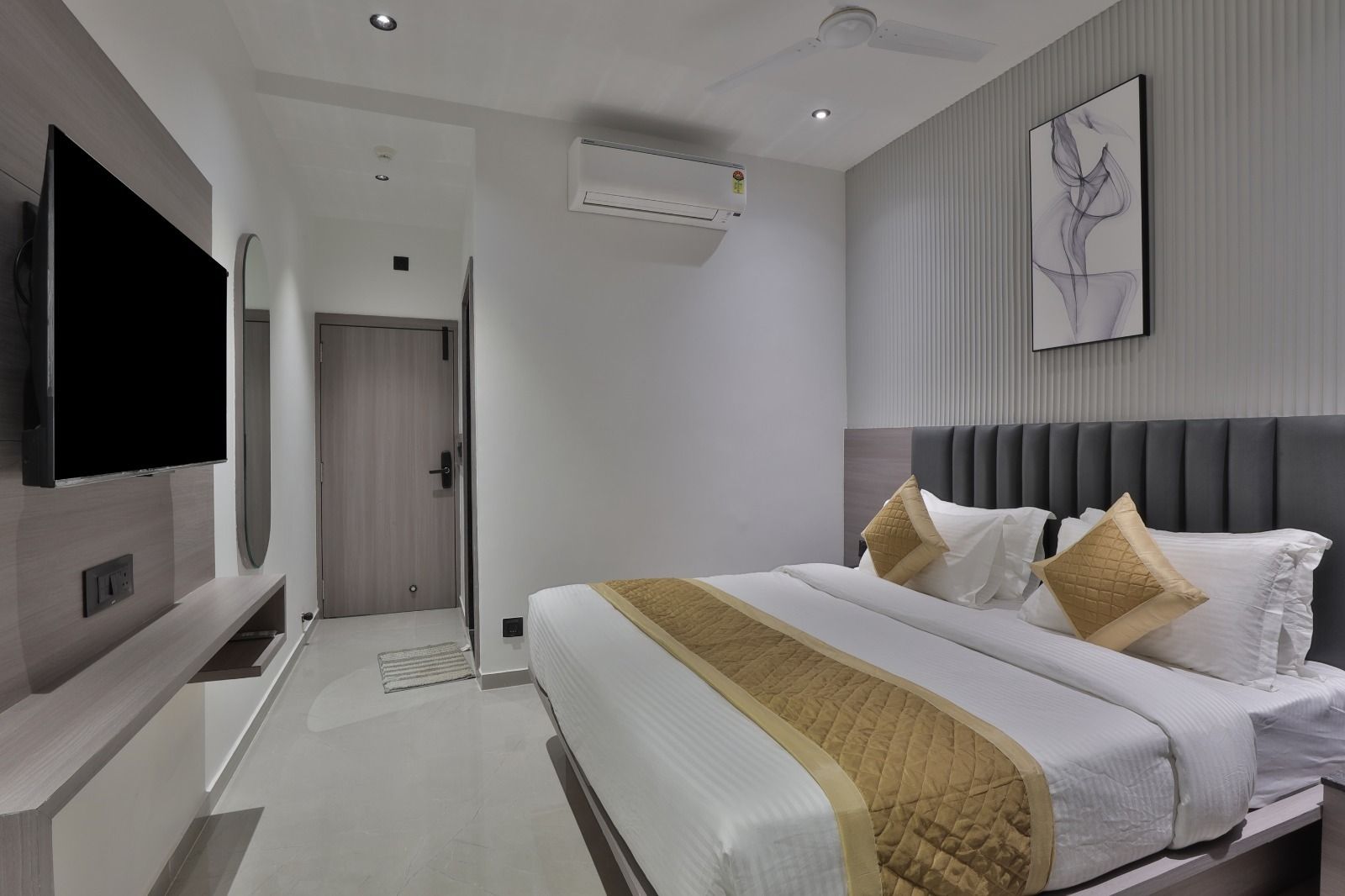 Hotel Legacy Deluxe 3