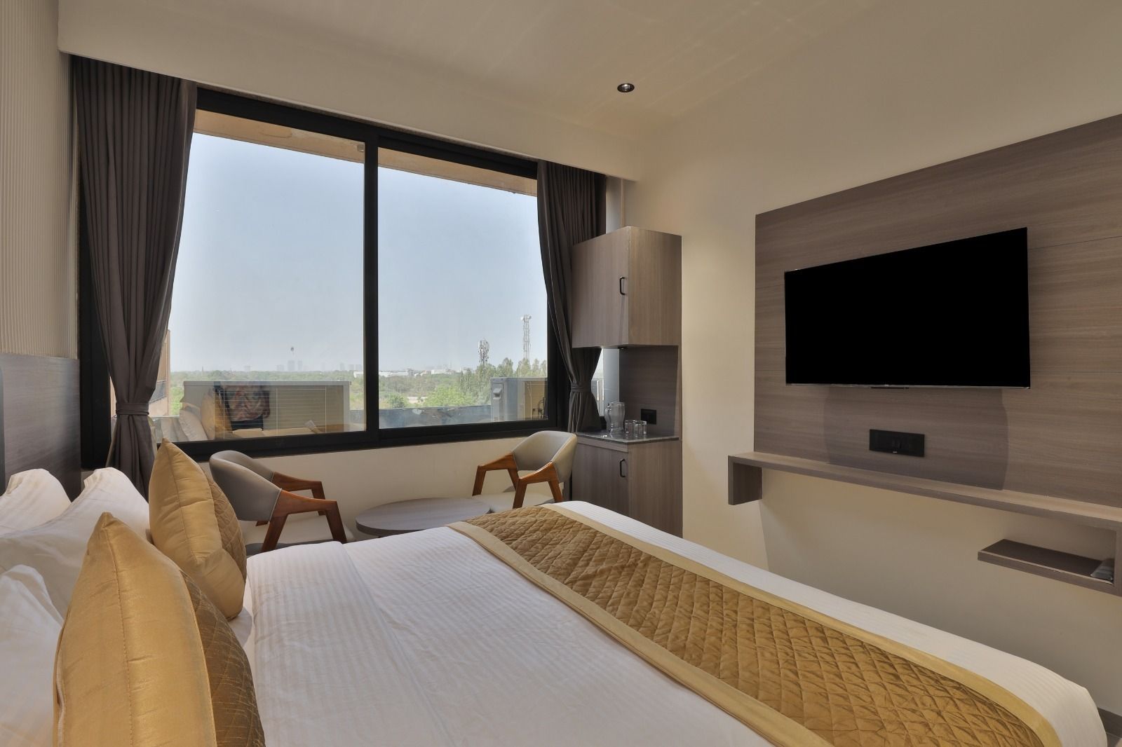 Hotel Legacy Deluxe 11