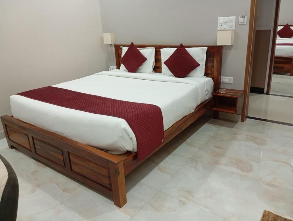 Hotel Galaxy N Deluxe Room 4