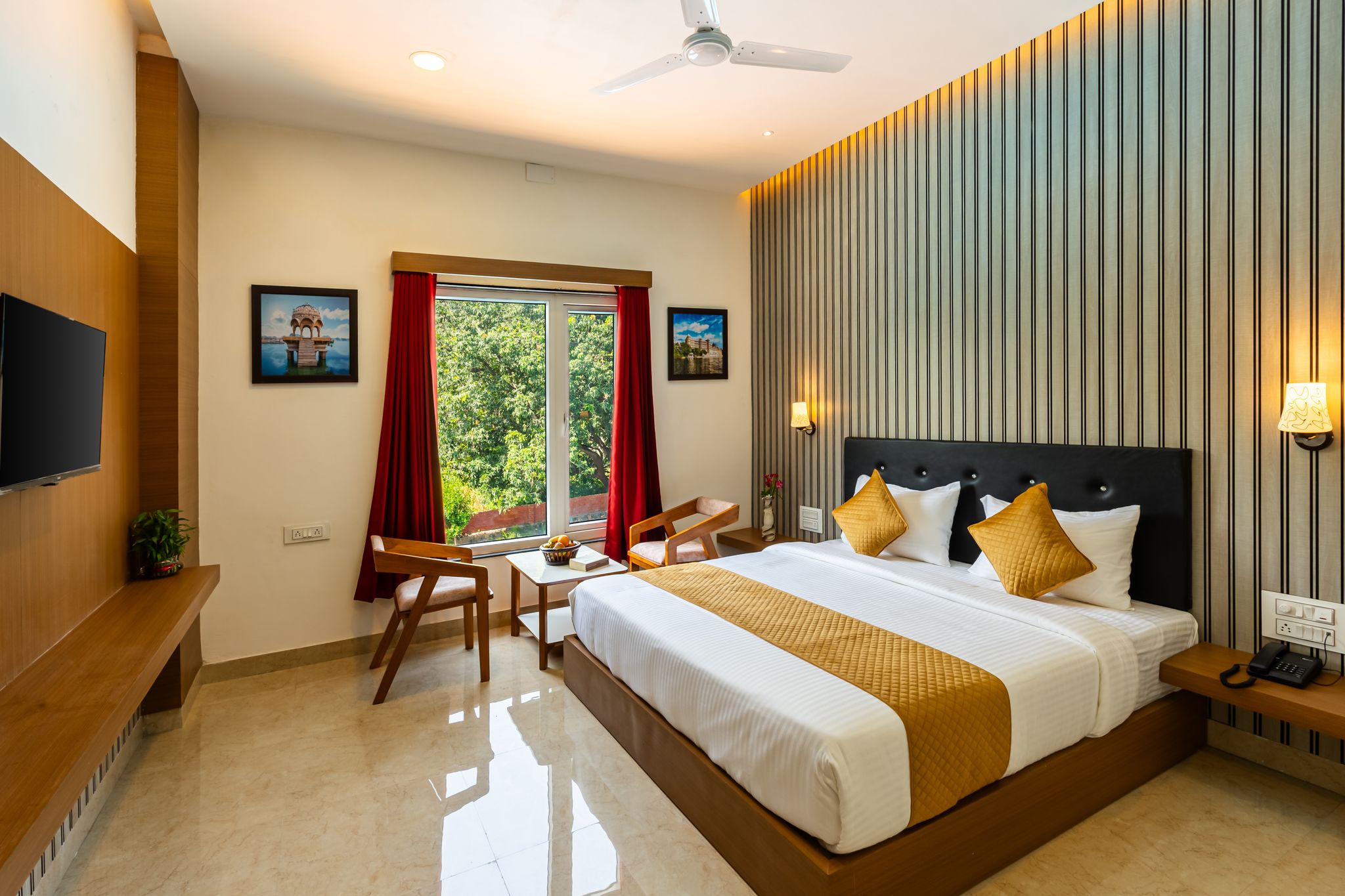 Super Delux Room with Pool Mountain and Garden view