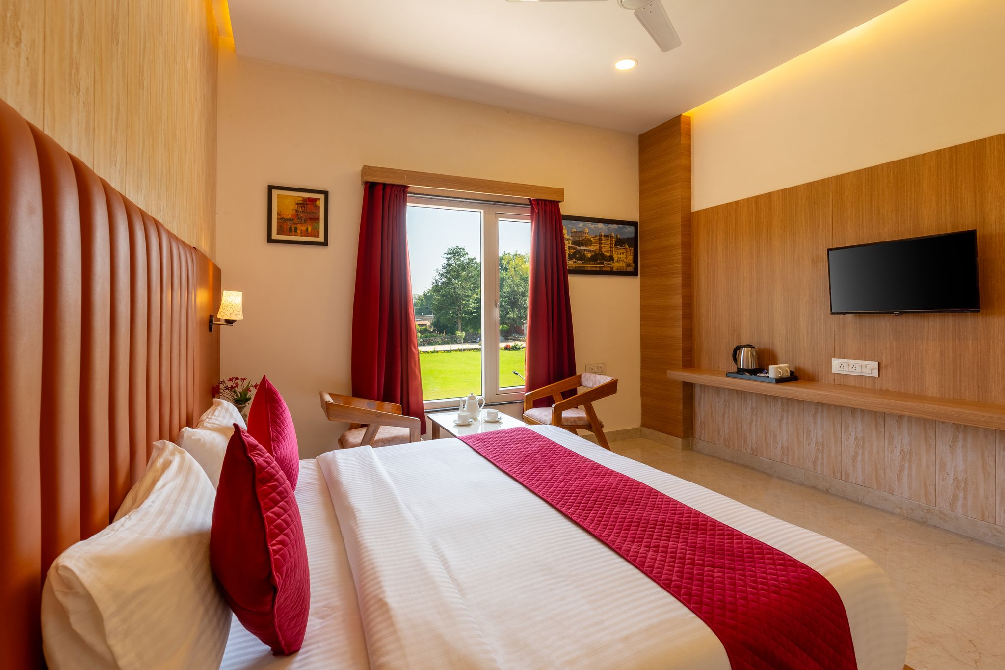 Deluxe Garden View Room