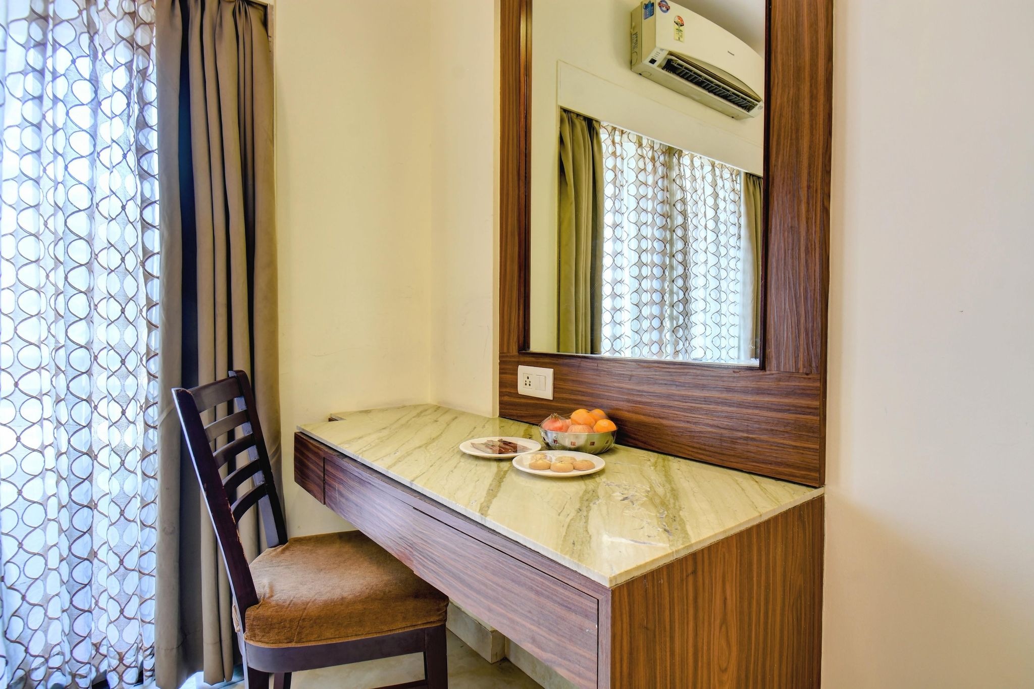 VITS Lonavala Deluxe King Room 5