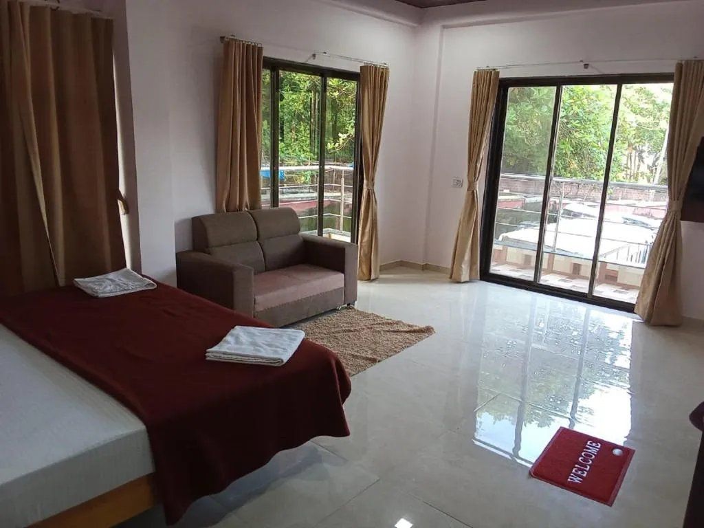 Hotel Town Pride , Ganpatipule Deluxe Non AC Room 3