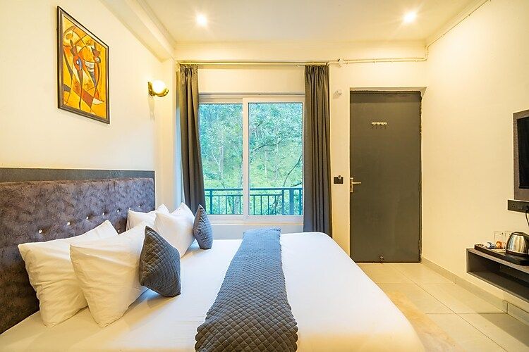 Maple Hill Resort Deluxe Room