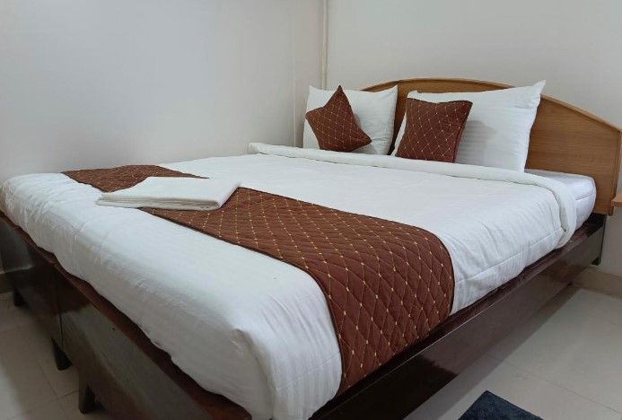 SM Residency Deluxe Room