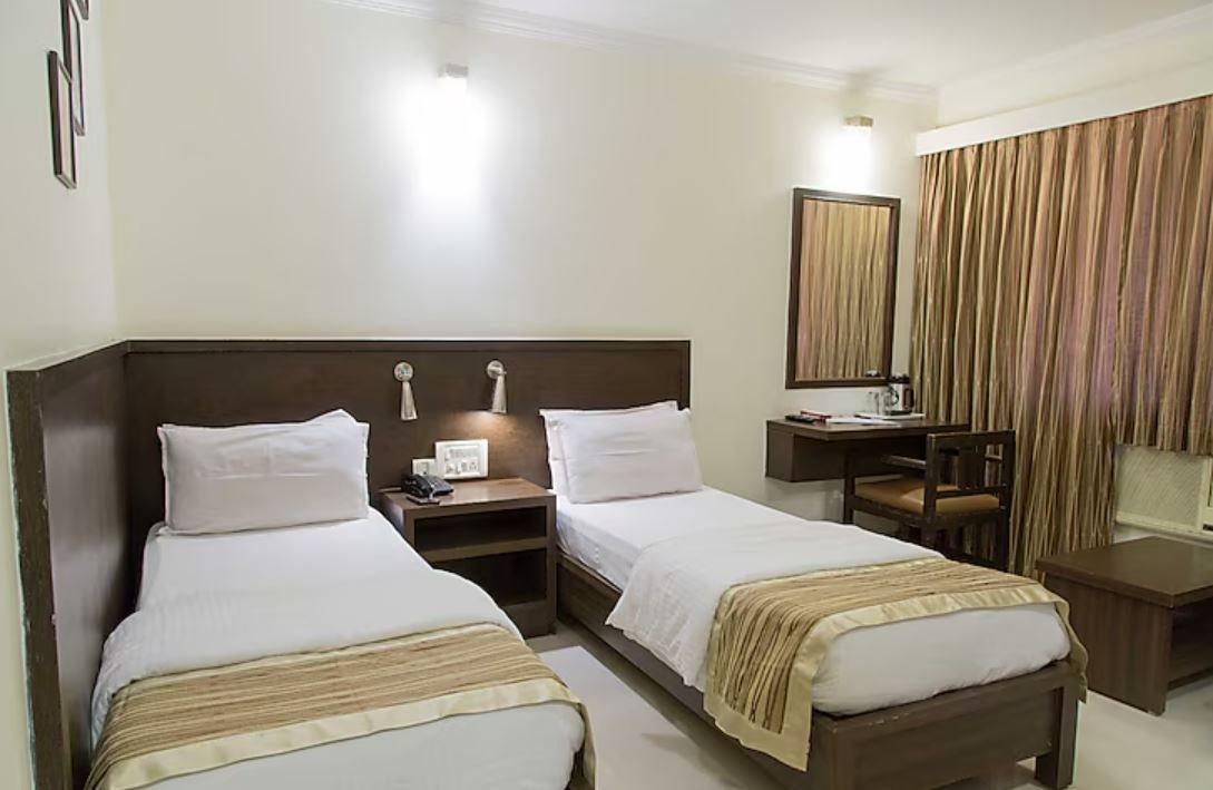 Deluxe Room (Twin Bed)