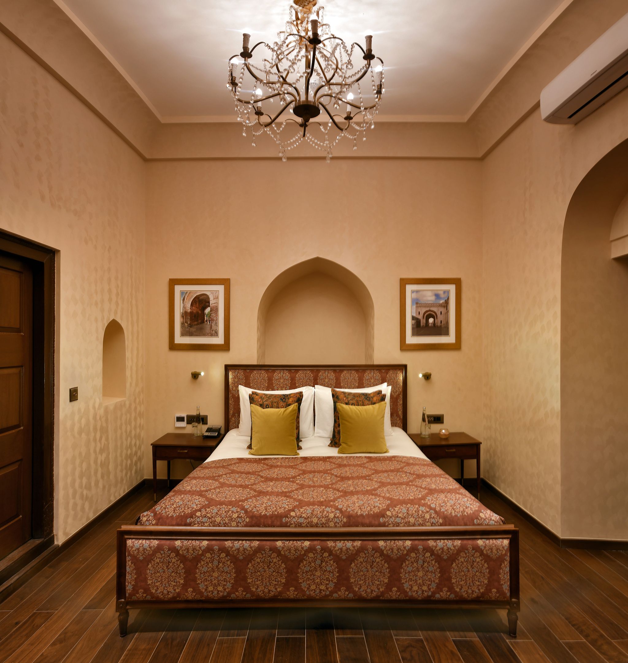 RAN BAAS The Palace Junior Suite