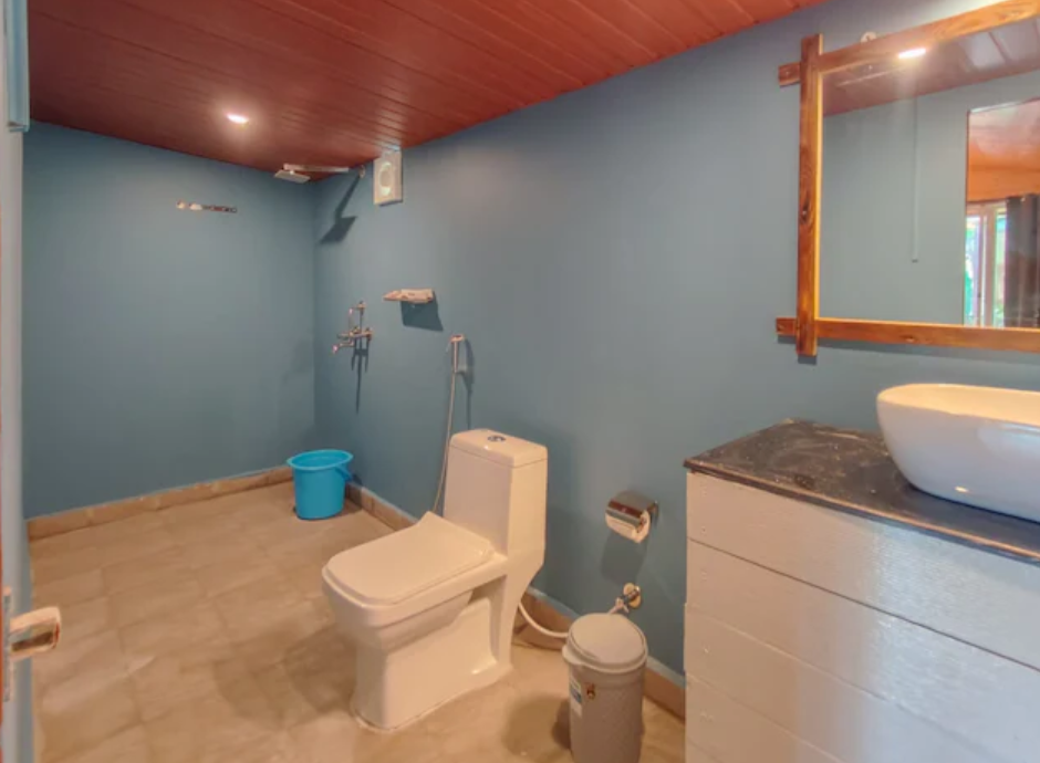 Double Room with Bathtub