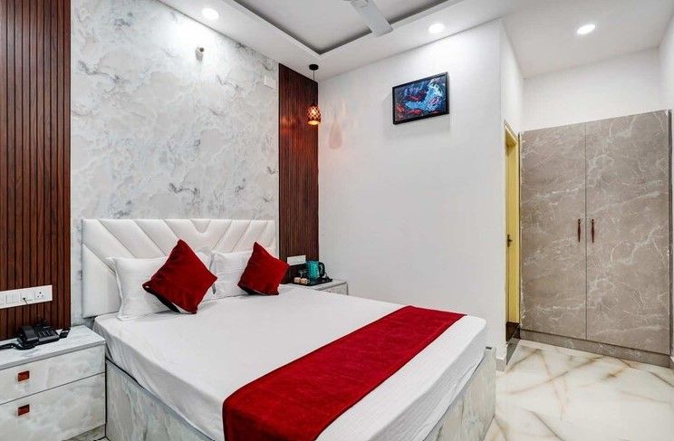 Hotel Sky Blue Suites Budget double room 3