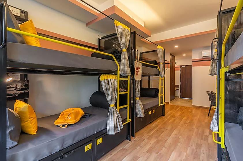Bed in 8 Bed Mixed Dormitory with Balcony and Mountain View