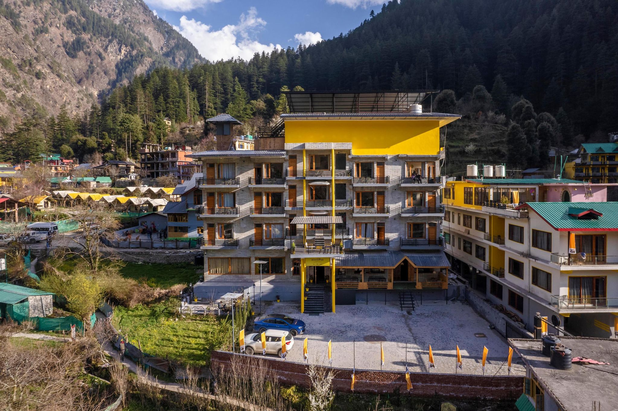 The Hosteller Kasol, Parvati Valley