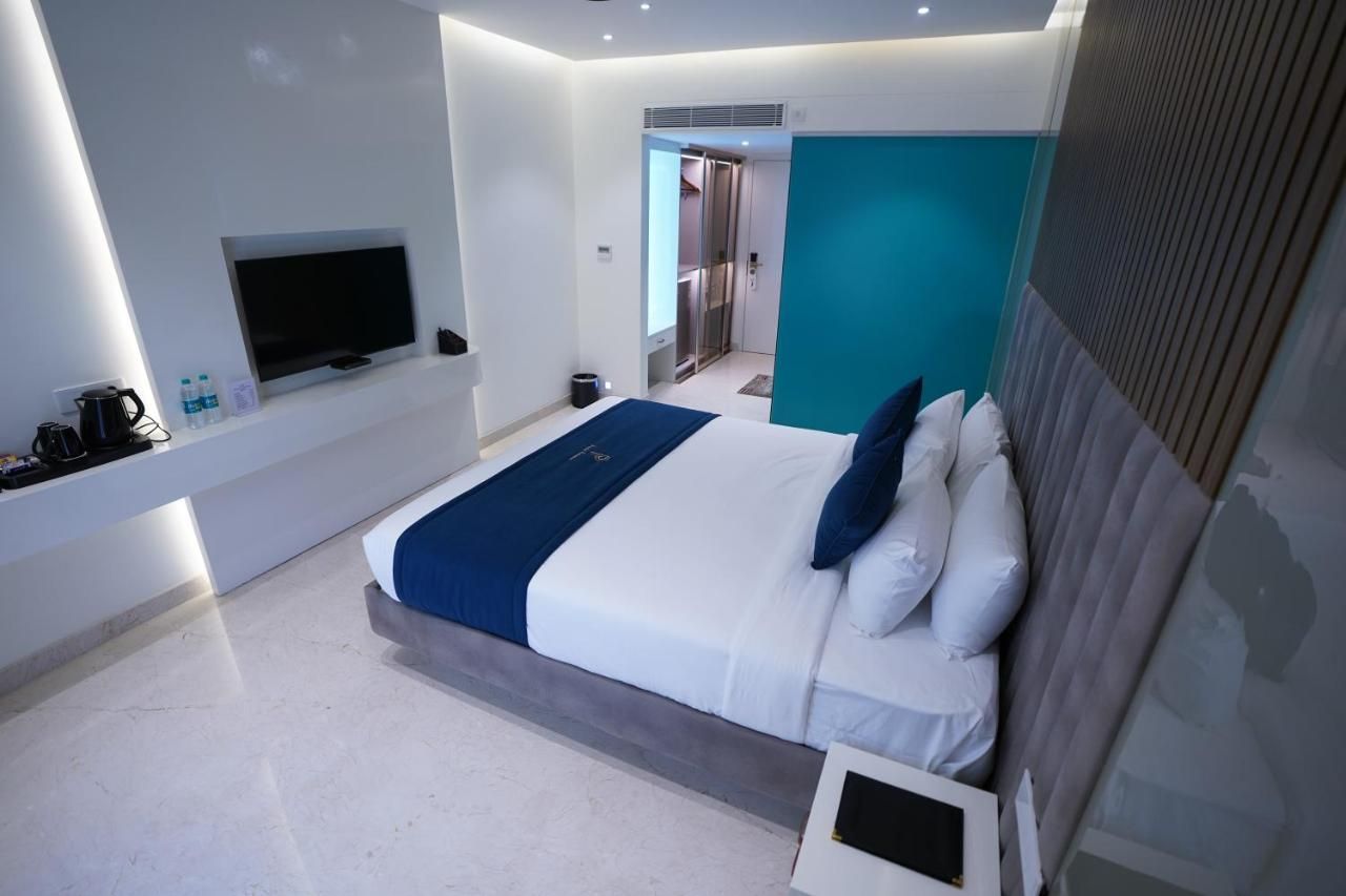 Pruthvi Paradise  Deluxe Room with Out Balcony 2