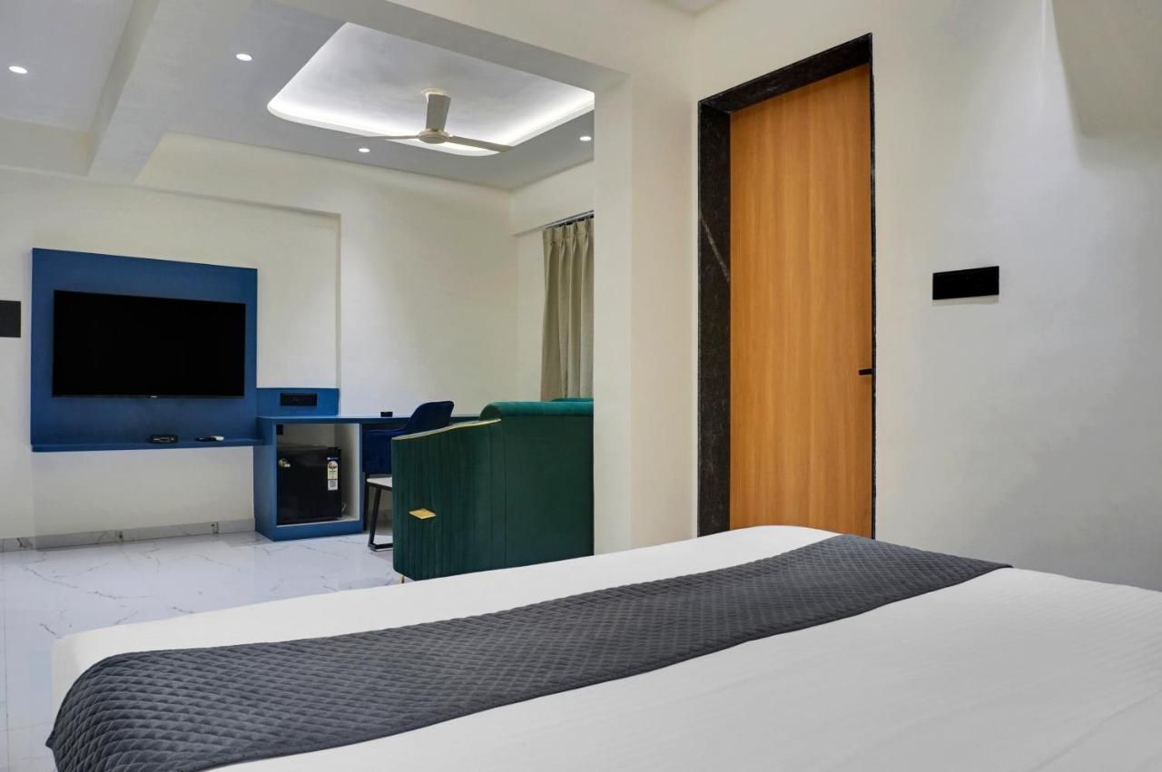 Suite Room With Balcony