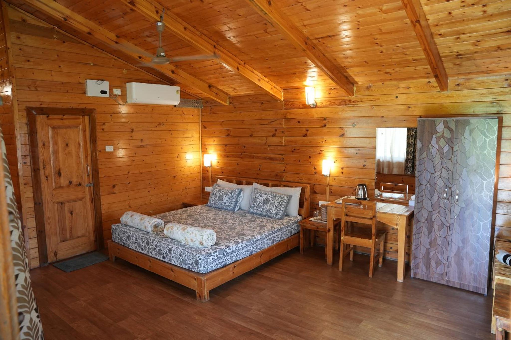 Labdhi Resort Superior King Room With Loft 6