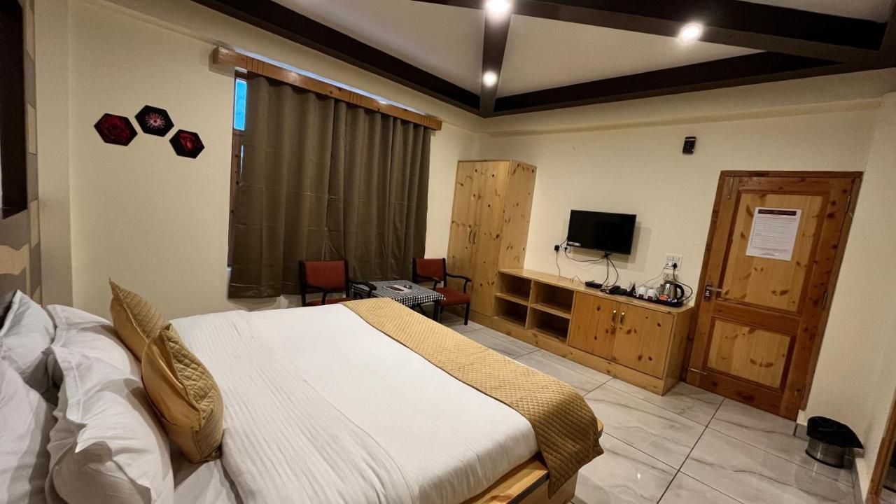 Premium Escape ( Premium Deluxe )