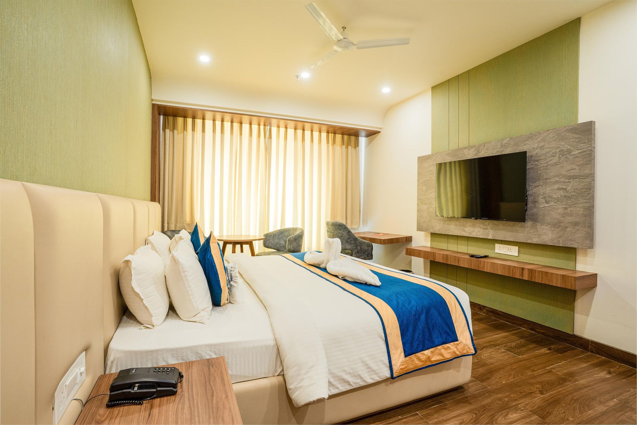 Tulsi Bhawan Deluxe King Room