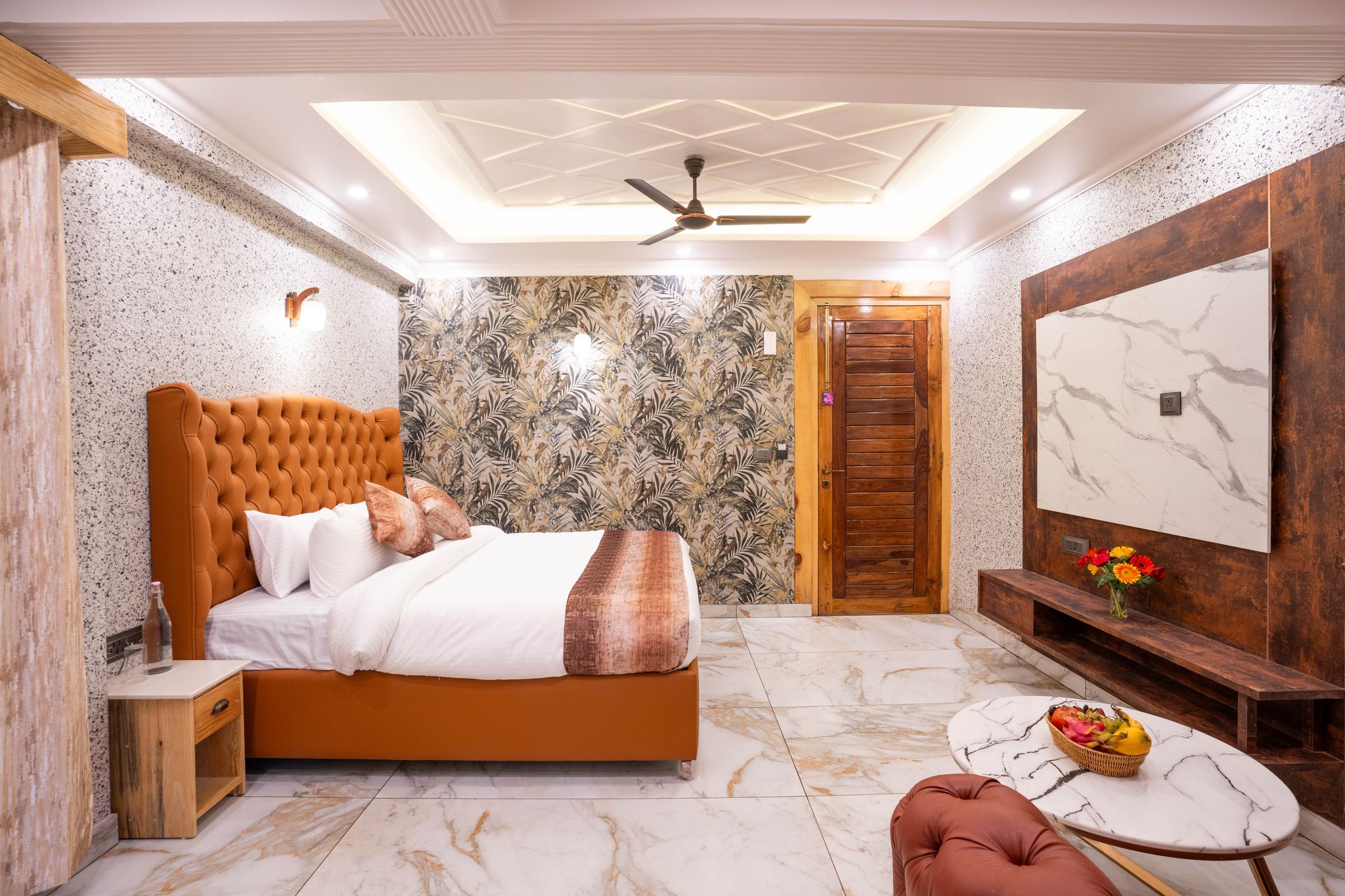 Golden Oak by The Lake Hill Simple Bliss Room (With AC) 15