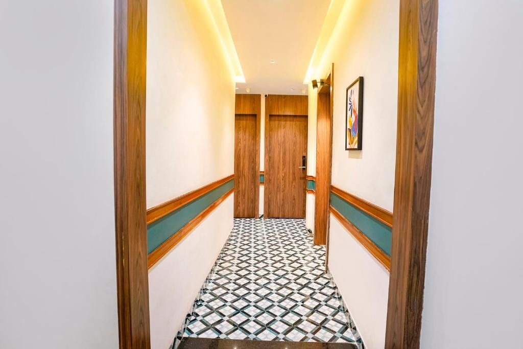 Hotel Shahi Palace Terminal 2