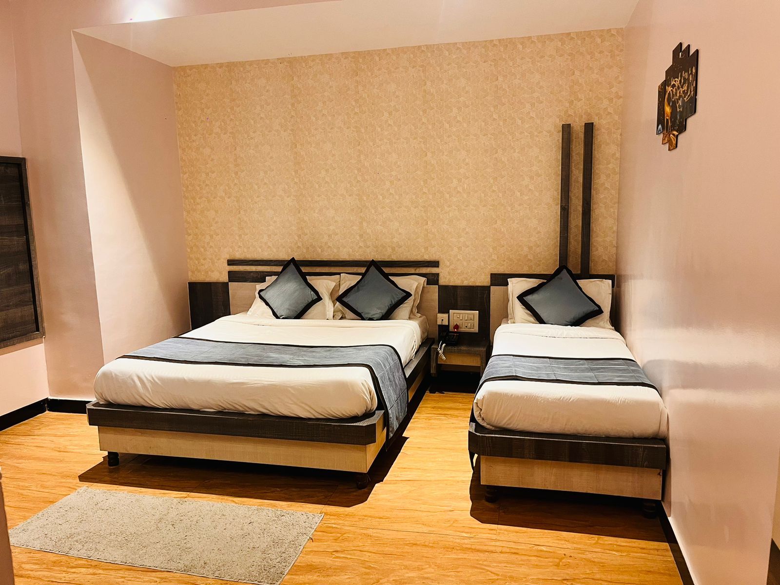 Deluxe Triple Bed AC Room