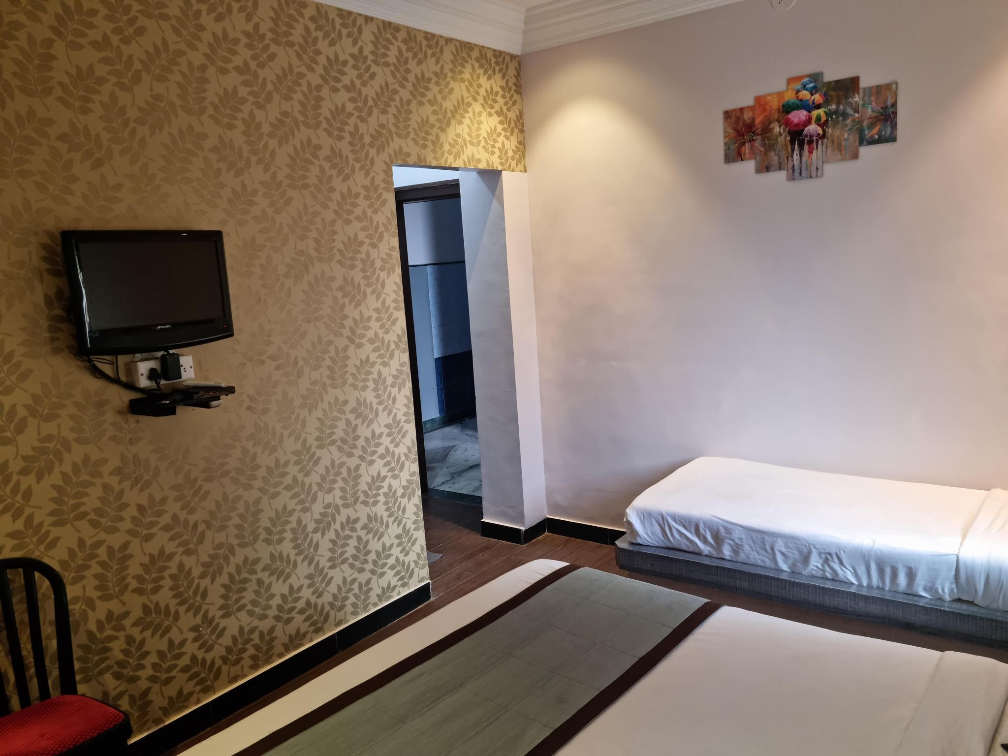 Deluxe Triple Bed AC Room