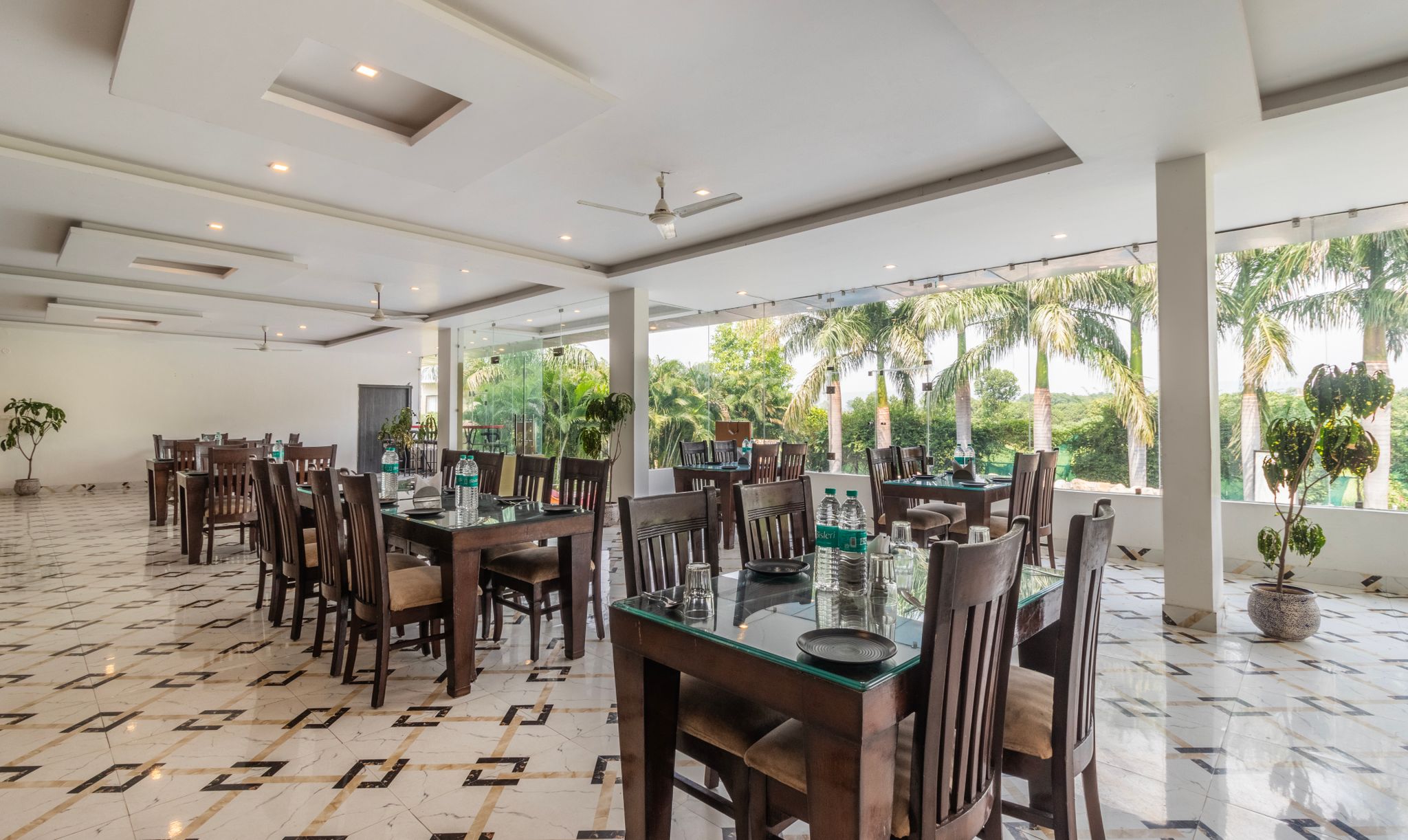 Food & Dining